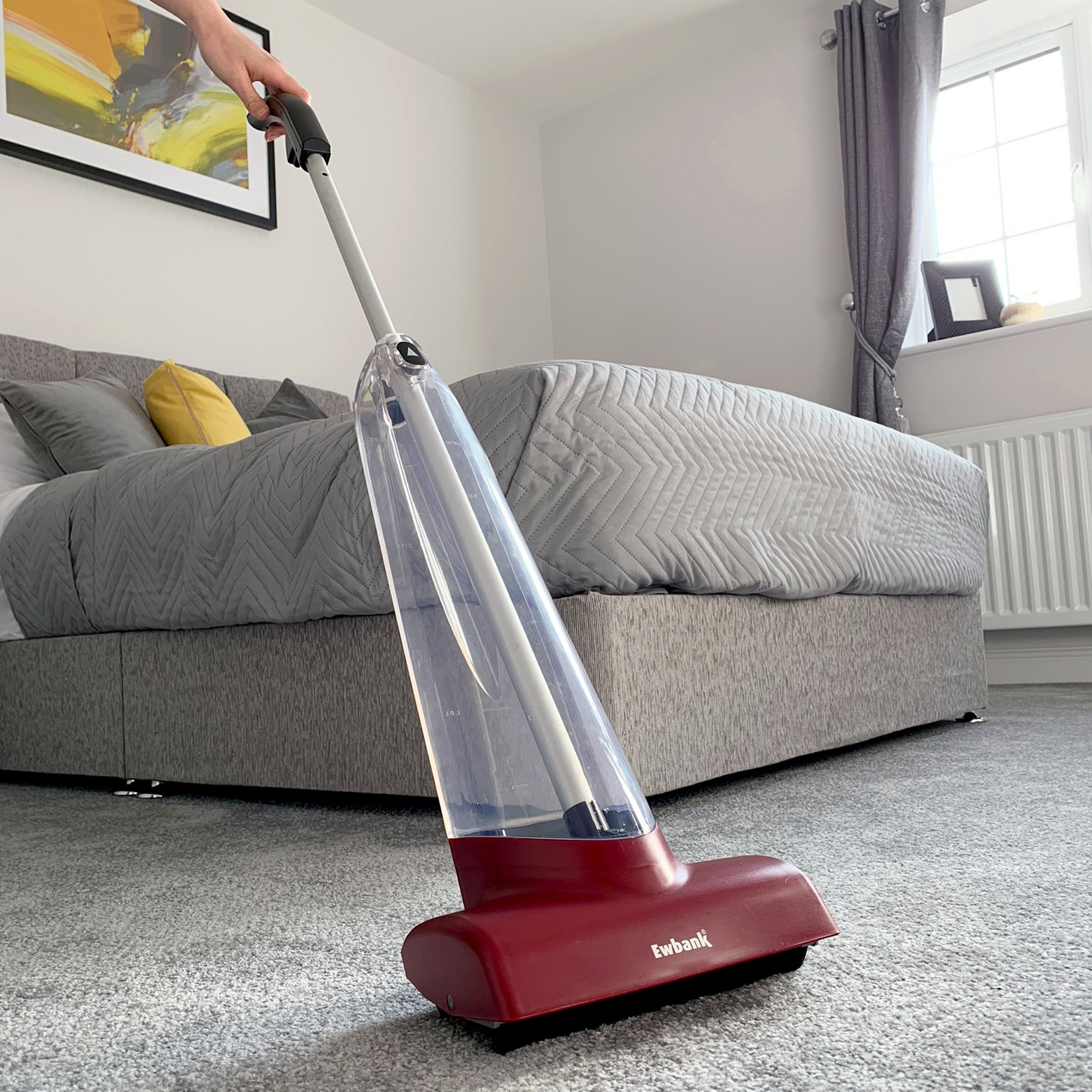 Cascade Manual Carpet Shampooer, Ewbank, Red